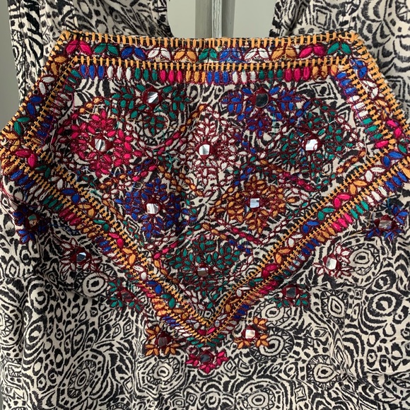 Tops - Embroidered Boho Top